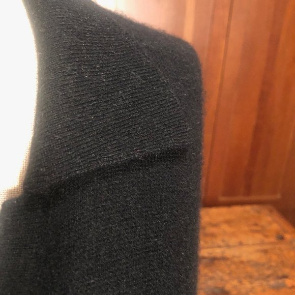 Charter Club Sweaters - CHARTER CLUB 100% Black Cashmere Sweater w/V-Neck & Collar
